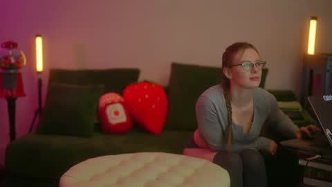 MR. MAESTRK  Friends online show from September 18, 1:09 am