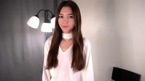 Ellie online show from March 19, 9:15 am