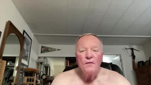 cookoosnest online show from February 7, 6:16 am