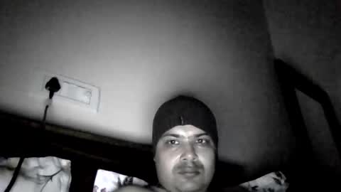 Cool Breeze09 online show from October 31, 11:49 pm