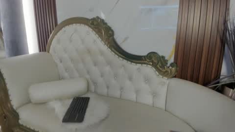 Snapshot of coraliebronson chatting on October 3, 10:18 pm Coralie Bronson online show from October 3, 10:18 pm