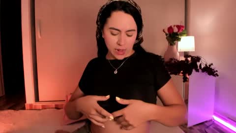 Coralinekam1 online show from June 3, 11:21 pm