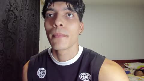 corey_vale online show from July 19, 11:40 pm