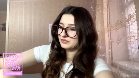 Elisheva online show from February 26, 1:14 pm