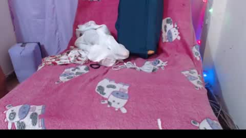 Snapshot of corinnahothotxxx chatting on February 8, 12:50 pm corinnahothotxxx online show from February 8, 12:50 pm