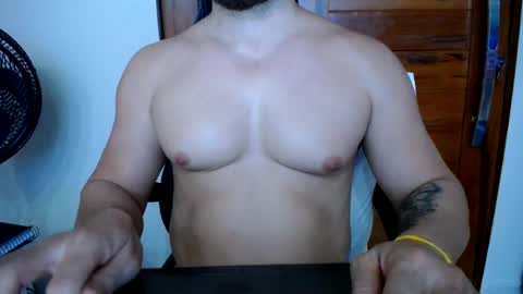 corolaxxl online show from July 17, 1:29 am