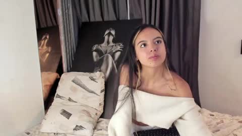 couple_funnyy online show from May 31, 12:42 am