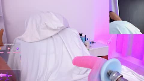 Maria  online show from September 22, 1:04 pm