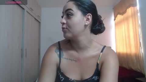  ALEJANDRO Y EMILY  online show from October 10, 3:51 pm