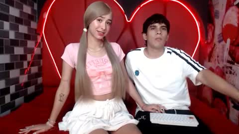 MIA LIZ AND SAM online show from September 14, 9:27 pm