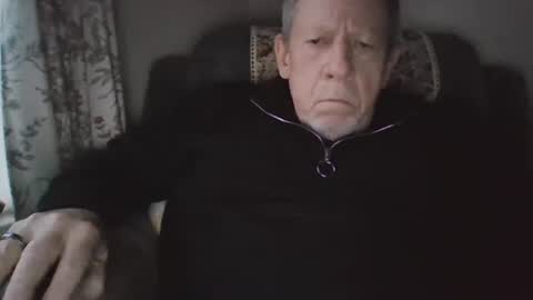 courieral1 online show from December 4, 3:11 pm