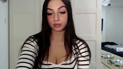 Courtney online show from March 9, 4:44 pm