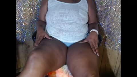 Ebony Euphoria online show from April 2, 6:43 am