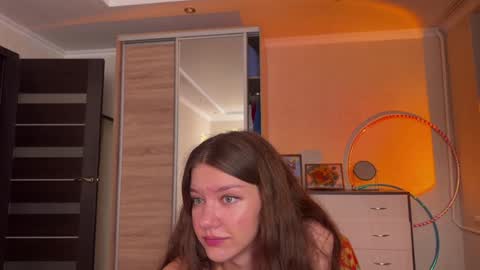 Snapshot of coyness_geneva chatting on December 3, 1:06 pm Geneva online show from December 3, 1:06 pm
