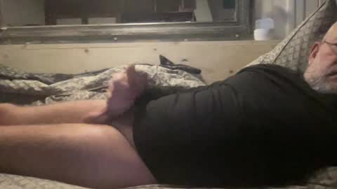 crapaud75018 online show from January 5, 6:24 am