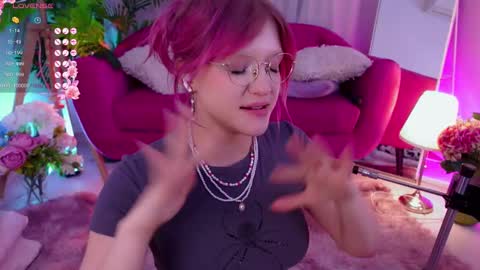 Snapshot of crazy__wine chatting on February 12, 5:48 pm Sonya online show from February 12, 5:48 pm