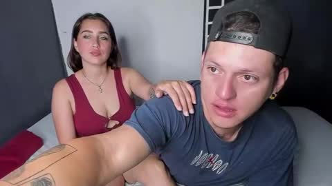 crazy_acouple_donpillo online show from February 10, 2:19 am