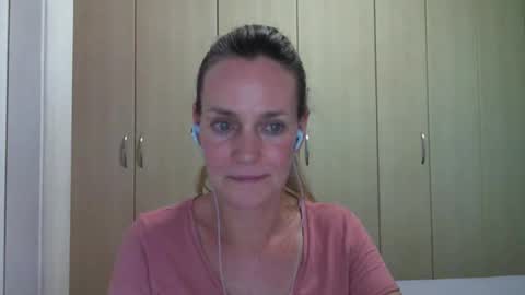 Snapshot of crazyanny chatting on February 26, 10:04 pm Anny online show from February 26, 10:04 pm