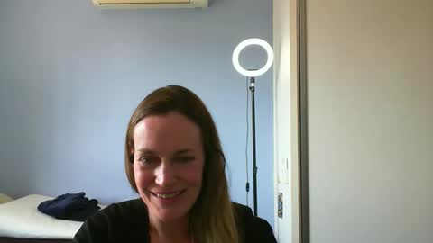 Anny online show from November 12, 4:20 pm