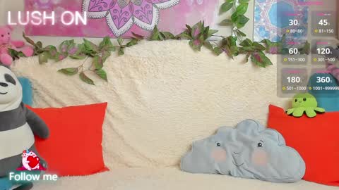 Snapshot of crazyteeen chatting on December 20, 8:38 am Anny online show from December 20, 8:38 am
