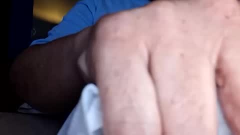 Snapshot of crazytrain1981 chatting on October 5, 5:05 am crazytrain1981 online show from October 5, 5:05 am