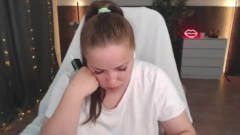 Crazyy Girl  online show from June 29, 3:47 am