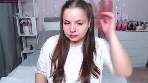 Crazyy Girl  online show from January 10, 7:03 am