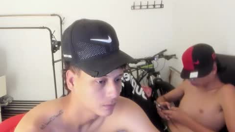 crazzy_master1 online show from May 29, 6:44 am