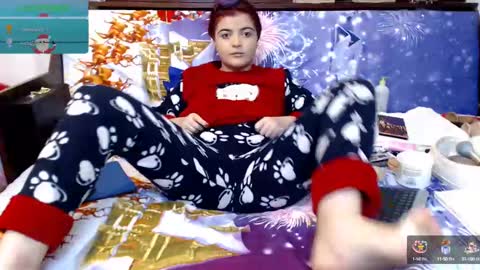 Snapshot of crazzy_pussy chatting on December 30, 9:50 pm Ana  online show from December 30, 9:50 pm
