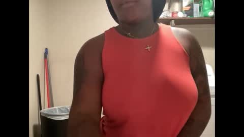 Snapshot of creame_sensation chatting on October 12, 10:52 am PHANTOMTARGARYENXXX online show from October 12, 10:52 am