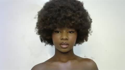 queen online show from January 18, 5:48 pm