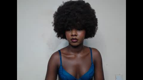 queen online show from March 5, 8:42 pm