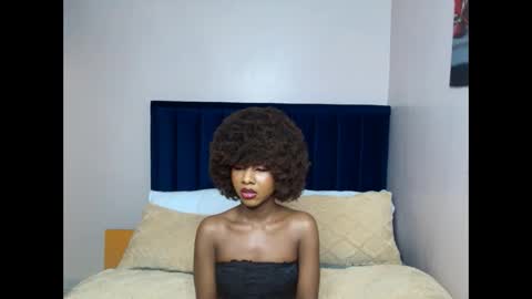 queen online show from October 5, 9:40 am