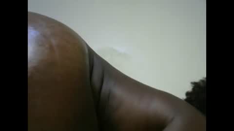 queen online show from February 25, 11:37 pm