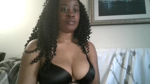Snapshot of creamycherrypop chatting on February 22, 11:35 pm FREE online show from February 22, 11:35 pm