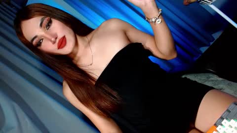 Snapshot of creamycum_celinexxx chatting on February 28, 8:07 pm Celine online show from February 28, 8:07 pm