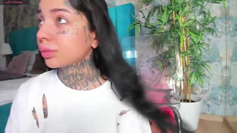 Sophie online show from May 25, 5:02 am