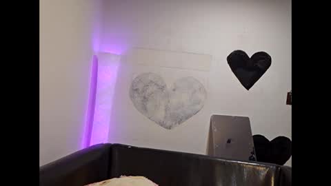 creamymilf11 online show from October 13, 3:30 am