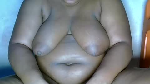 creamyposh1 online show from April 13, 7:56 am