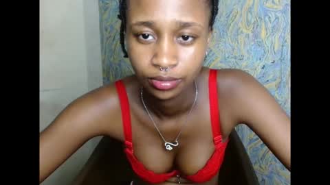 Snapshot of creamyxmuffin chatting on September 23, 9:58 am creamyxmuffin online show from September 23, 9:58 am