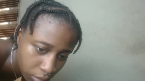 Snapshot of creamyxmuffin chatting on September 27, 11:52 am creamyxmuffin online show from September 27, 11:52 am