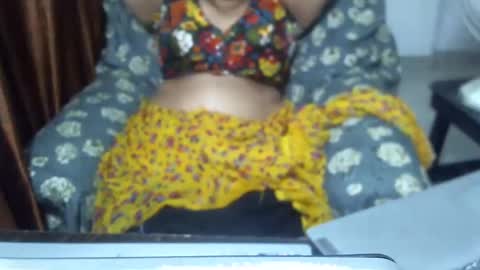 Snapshot of crezybhabihot chatting on March 6, 3:13 pm Sonika69 online show from March 6, 3:13 pm