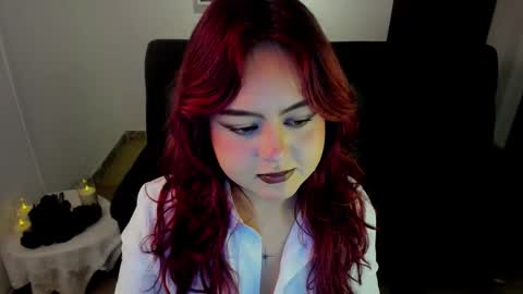 Snapshot of crimson_tati chatting on October 23, 4:25 am Tatiana online show from October 23, 4:25 am