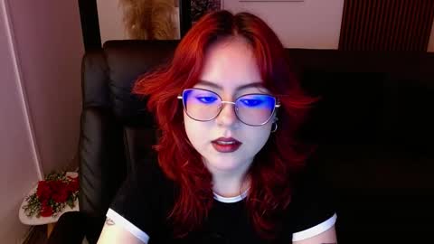Snapshot of crimson_tati chatting on March 7, 4:12 am Tatiana online show from March 7, 4:12 am