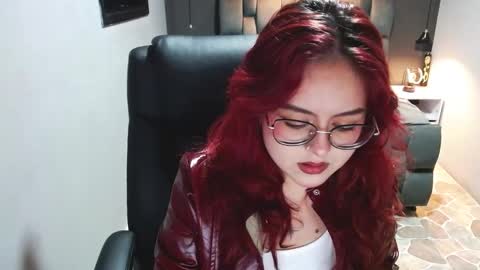 Snapshot of crimson_tati chatting on February 13, 4:22 am Tatiana online show from February 13, 4:22 am