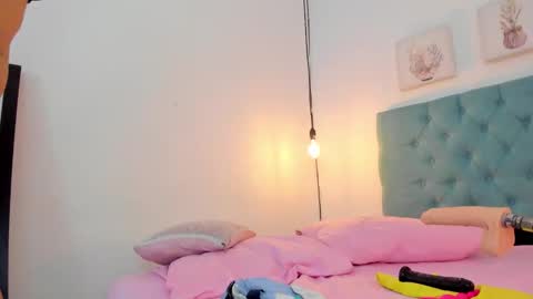 Snapshot of cris_dulce chatting on October 11, 6:00 pm cris_dulce online show from October 11, 6:00 pm