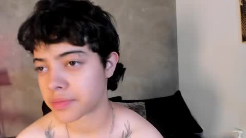 cris sasha online show from April 9, 11:49 am