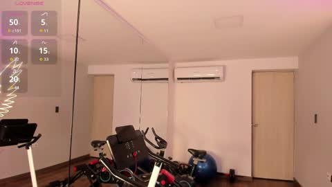 cris sasha online show from March 31, 12:16 pm