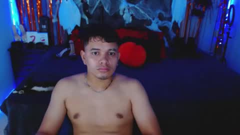 CRISANDMERY online show from October 24, 8:04 am