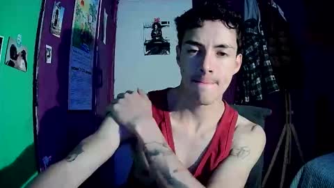 Crisanto online show from May 28, 2:20 am